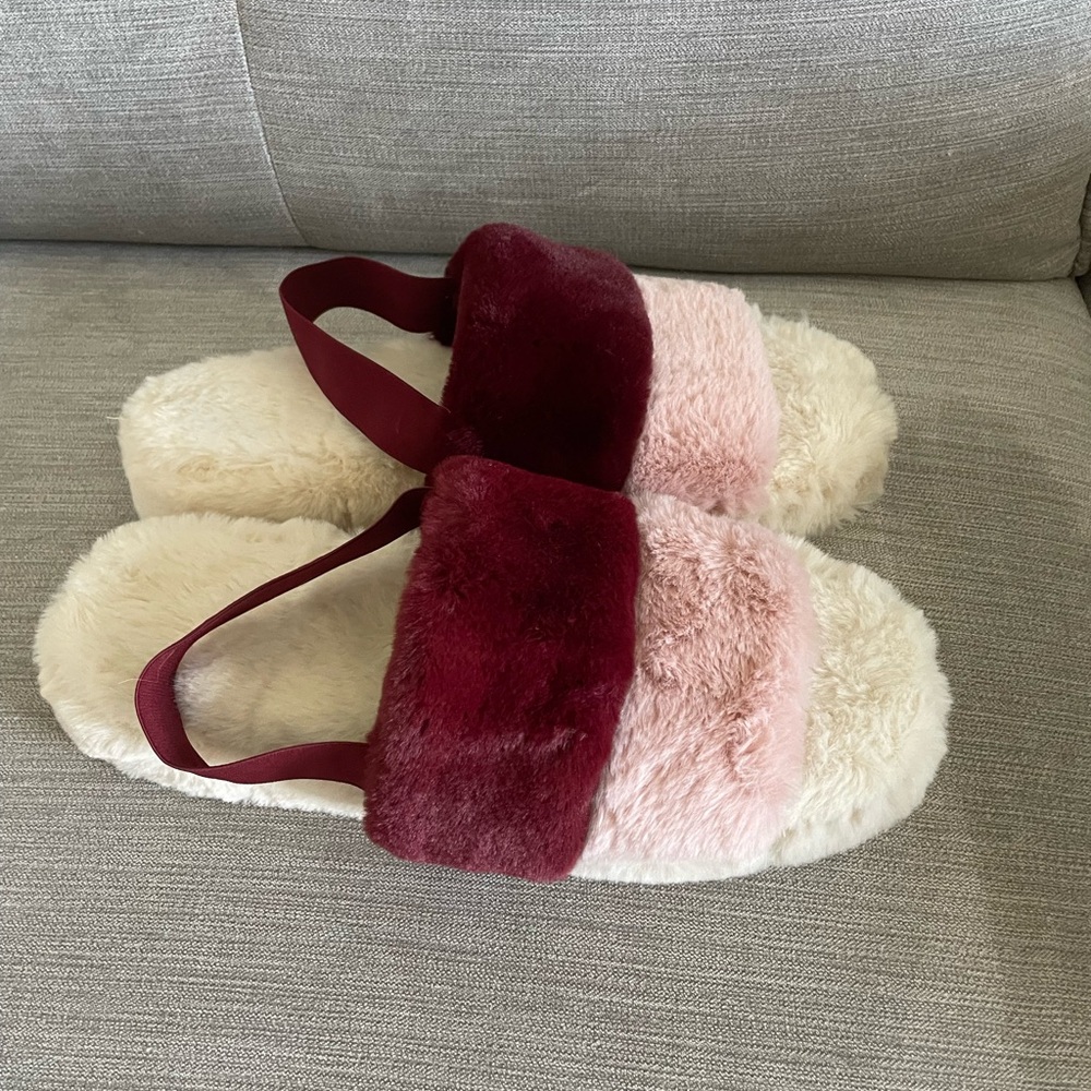 NWOT slipper slides